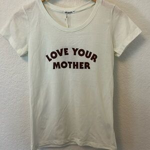 The Bee & the Fox Love Your Mother T-shirt SZ M